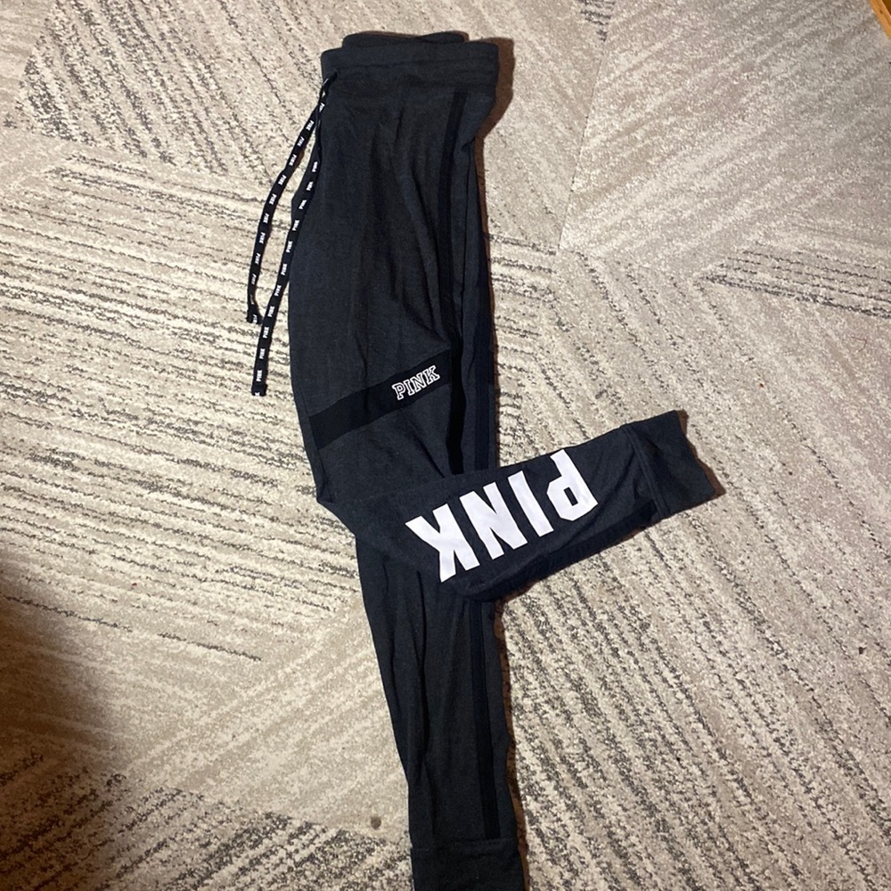 Victoria’s Secret pink leggings size small